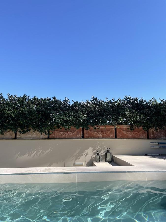 Modern Luxury Pool House Ferienhaus *